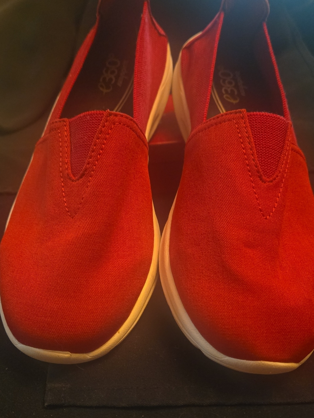 Easy Spirit Red Canvas Slip-On Shoe